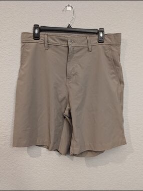 Men's Sz 32 Cool Stretch Performance Khaki Shorts